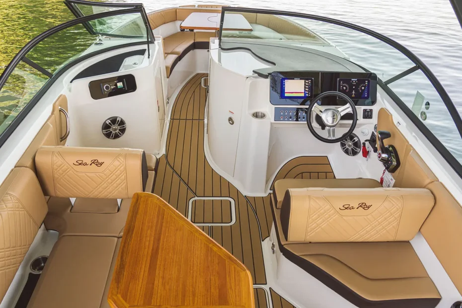 Sea Ray SDX 230 - Bañera