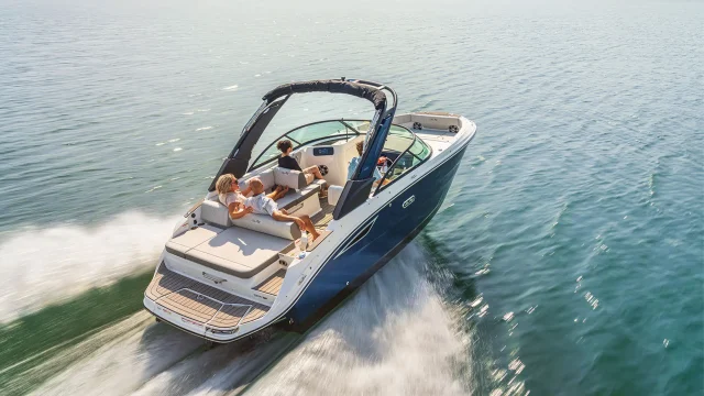 Sea Ray SDX 230 - En travesía