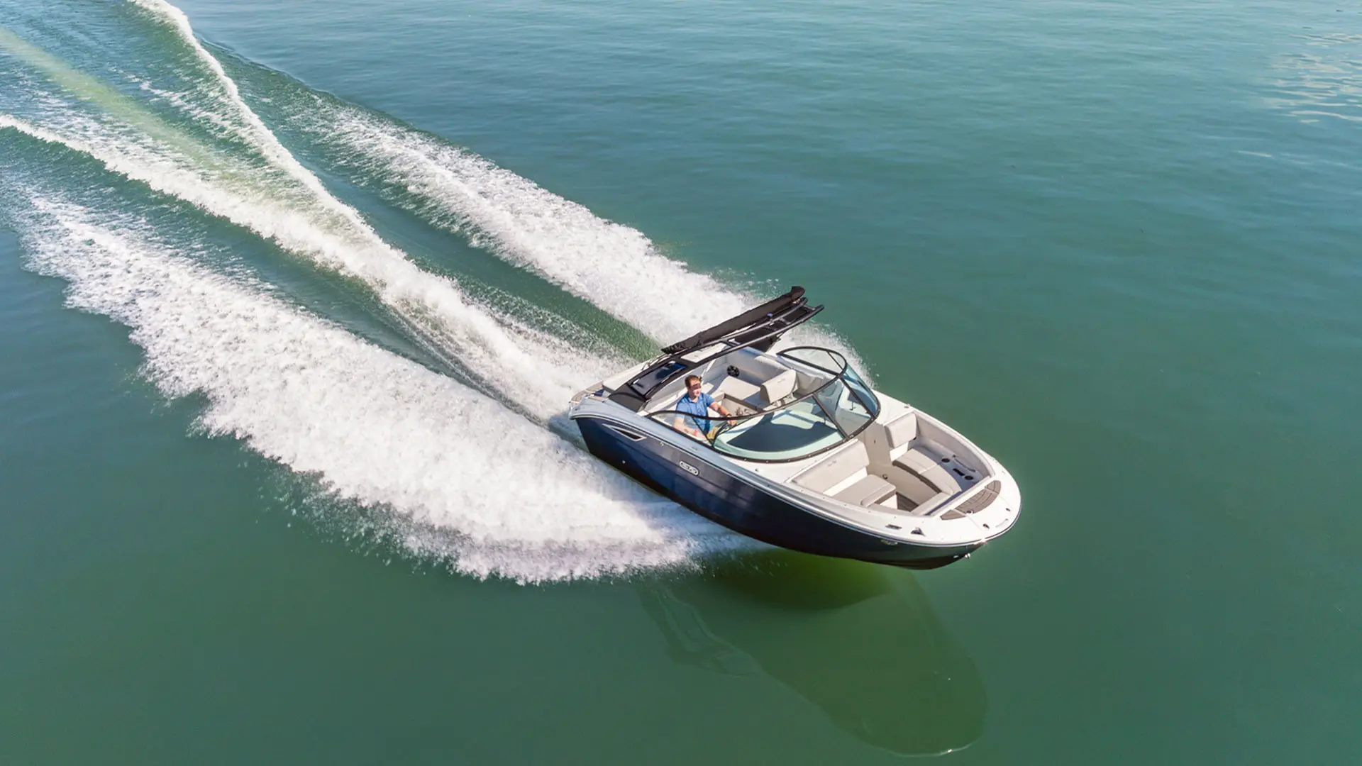 Sea Ray SDX 230 - Navegando