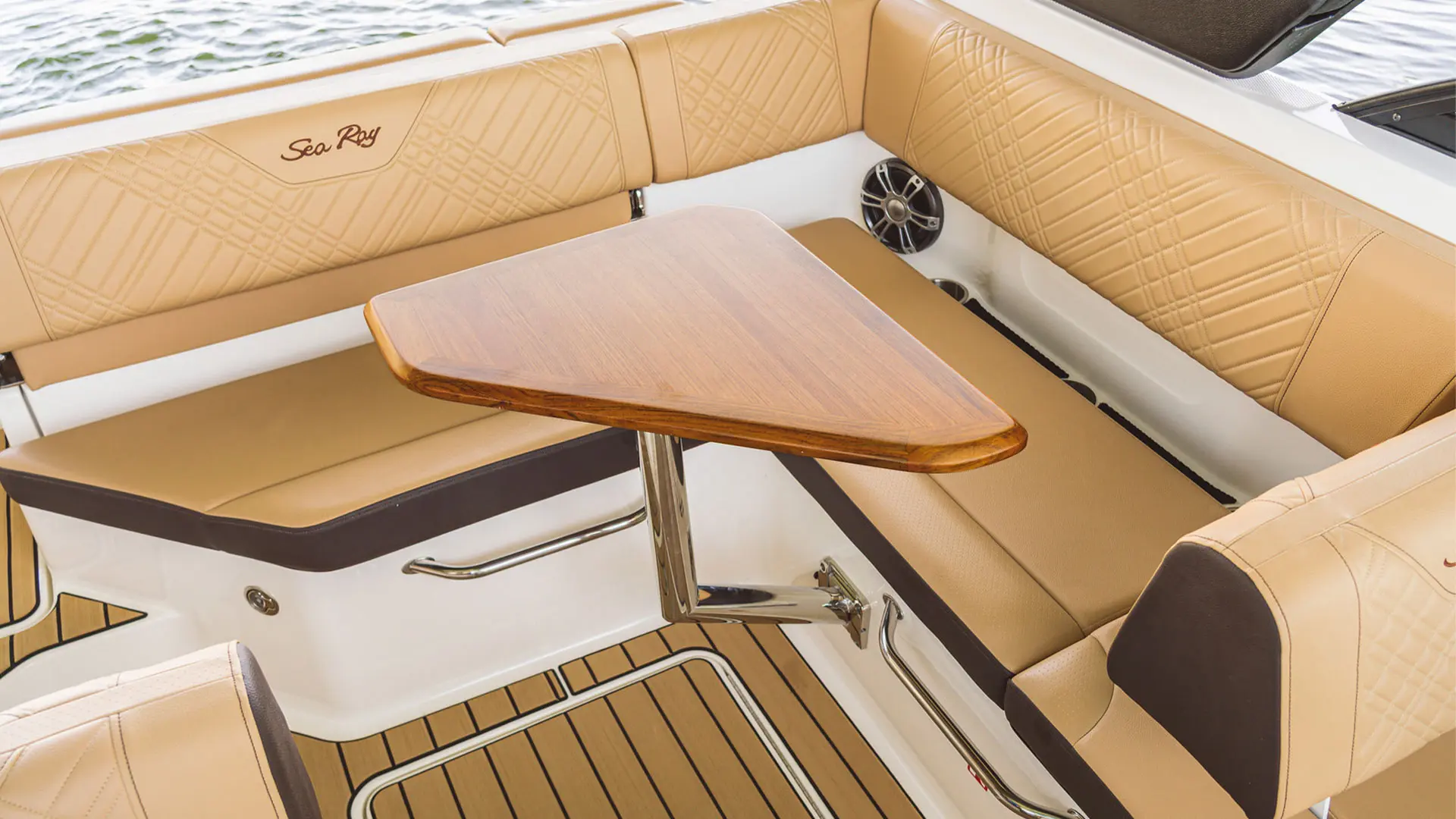 Sea Ray SDX 230 - Picnic popa