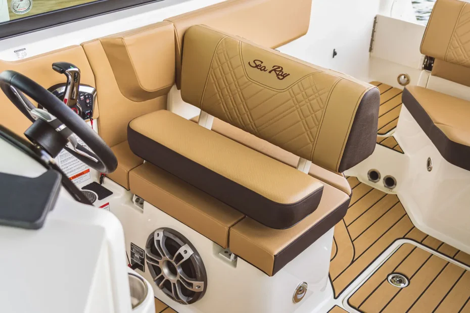 Sea Ray SDX 230 - Asiento patrón