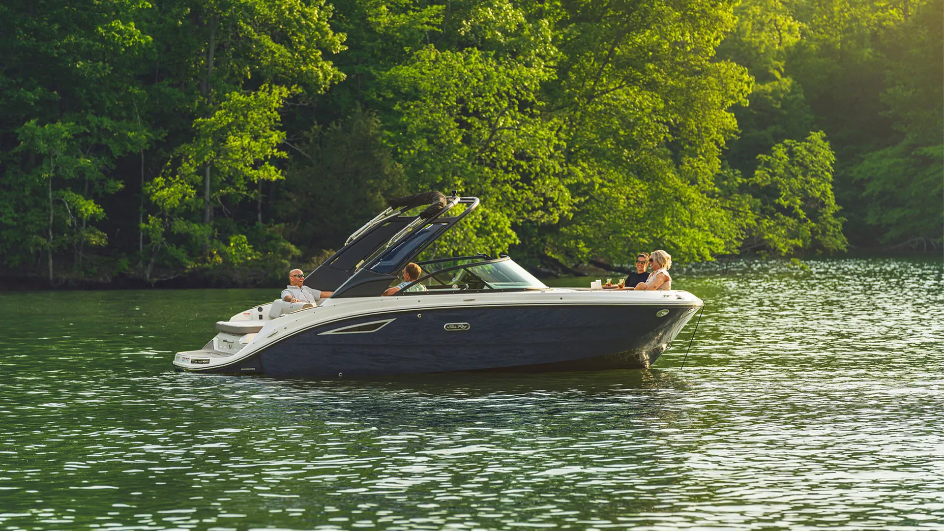 Sea Ray SDX 230 - Vista lateral