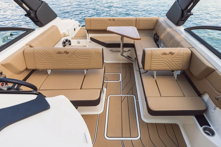 Sea Ray SDX 250 Surf - Bañera