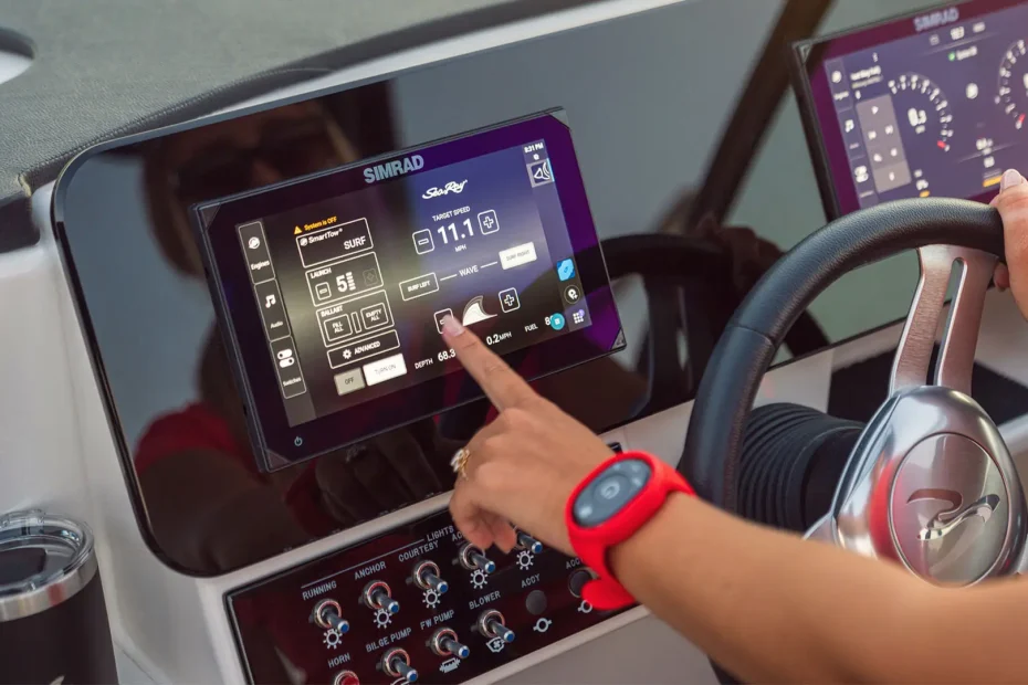 Sea Ray SDX 250 Surf - Vista simrad