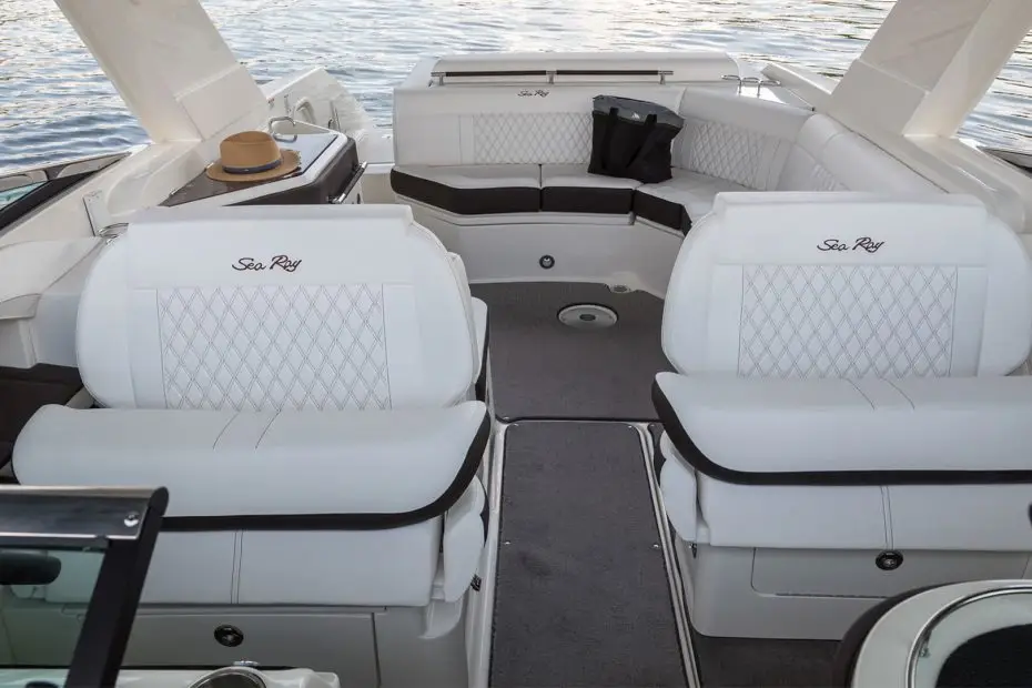 Sea Ray SLX 310 - Bañera