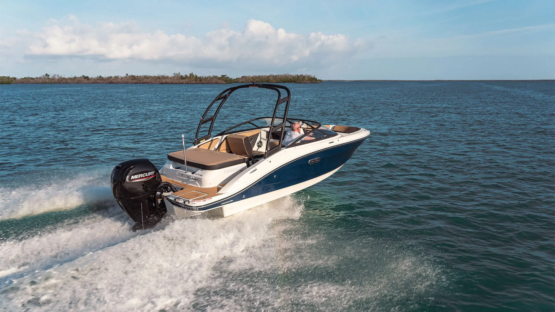 Próximamente en stock Sea Ray SPX 190 OB - Navegando a estribor