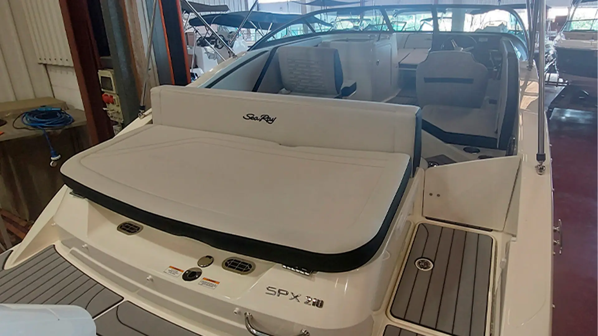 Sea Ray SPX 210 OB - Solárium popa entrega inmediata