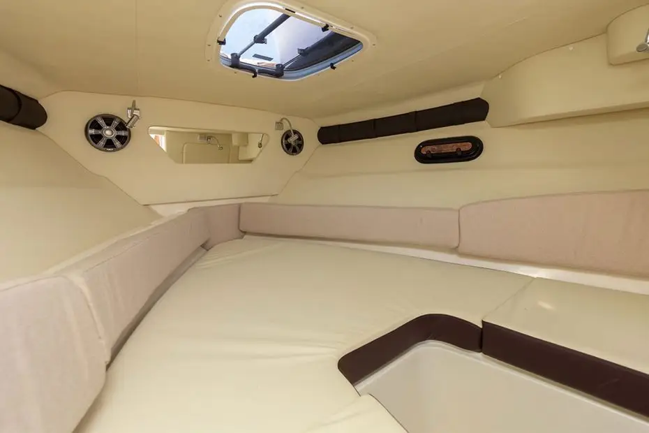 Sea Ray 250 Sun Sport - Camarote
