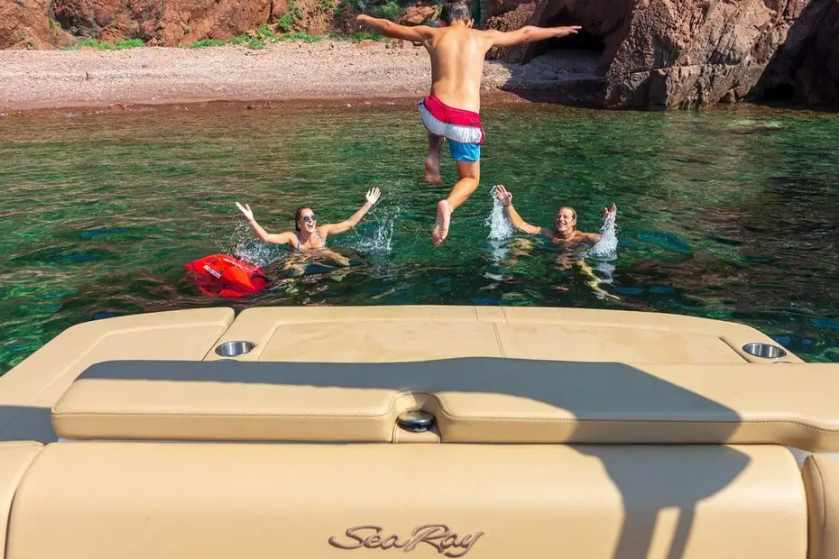 Sea Ray 250 Sun Sport - Plataforma de baño