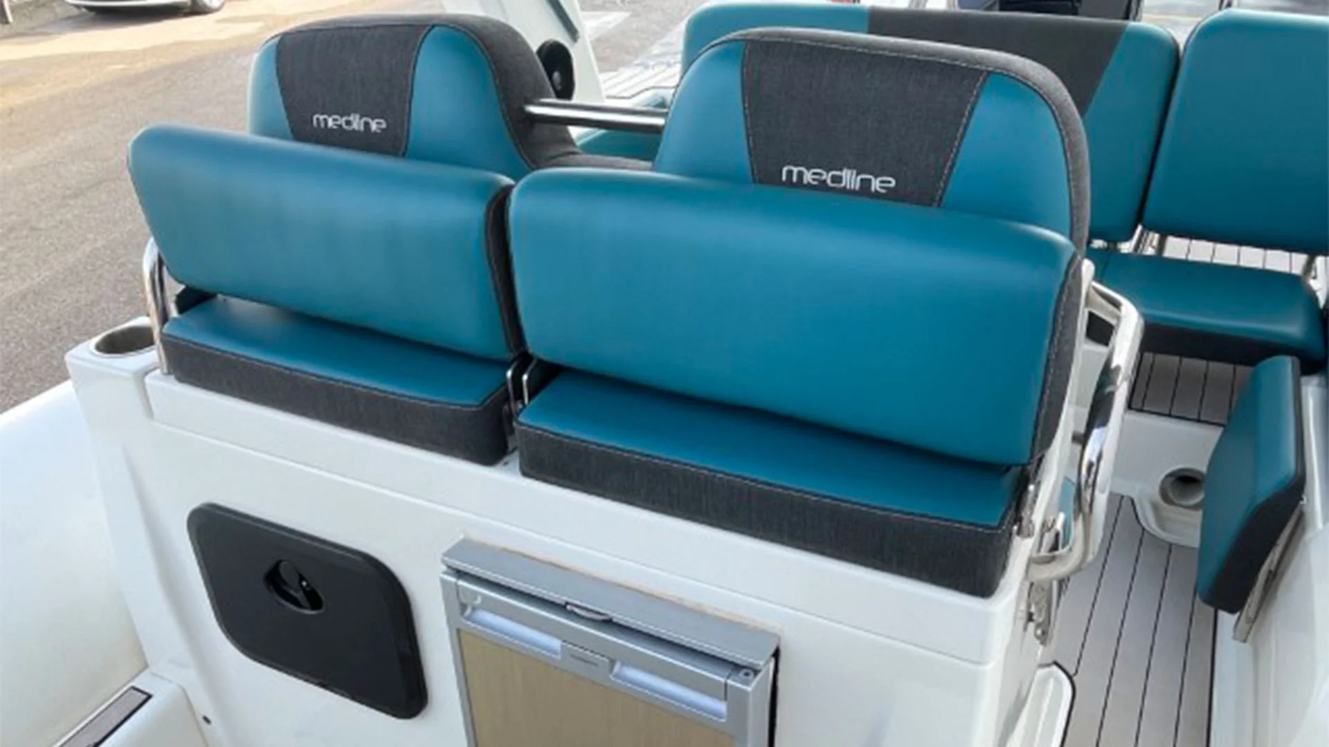 Semirrígida ocasión Zodiac Medline 7.5 2021 - Asientos