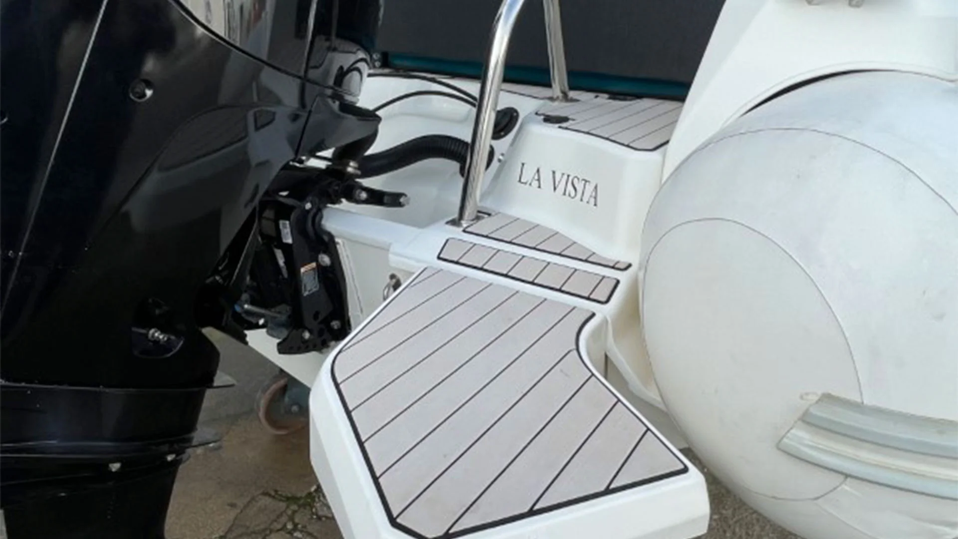 Semirrígida ocasión Zodiac Medline 7.5 2021 - Plataforma