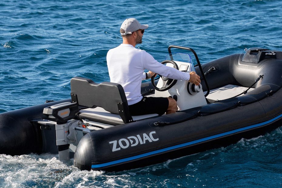 Zodiac eOpen 3.4 - Navegando a babor