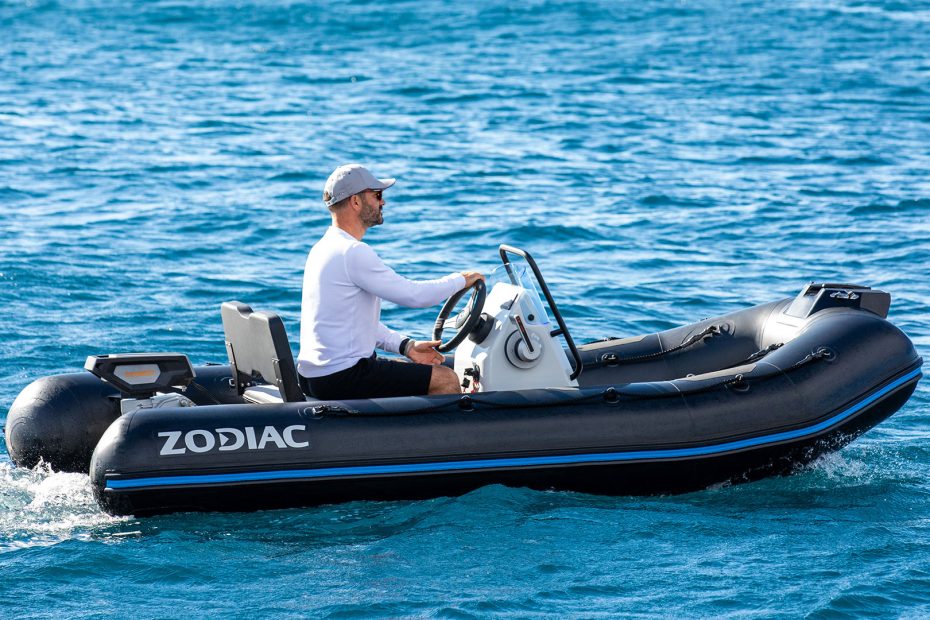 Zodiac eOpen 3.4 - Vista lateral