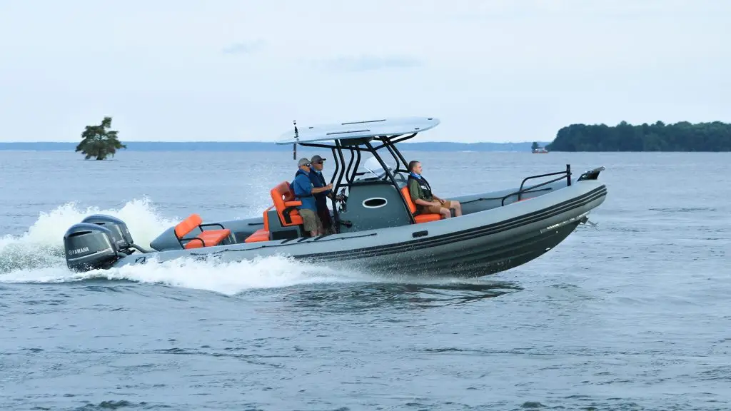 Zodiac Pro 850 - Navegando