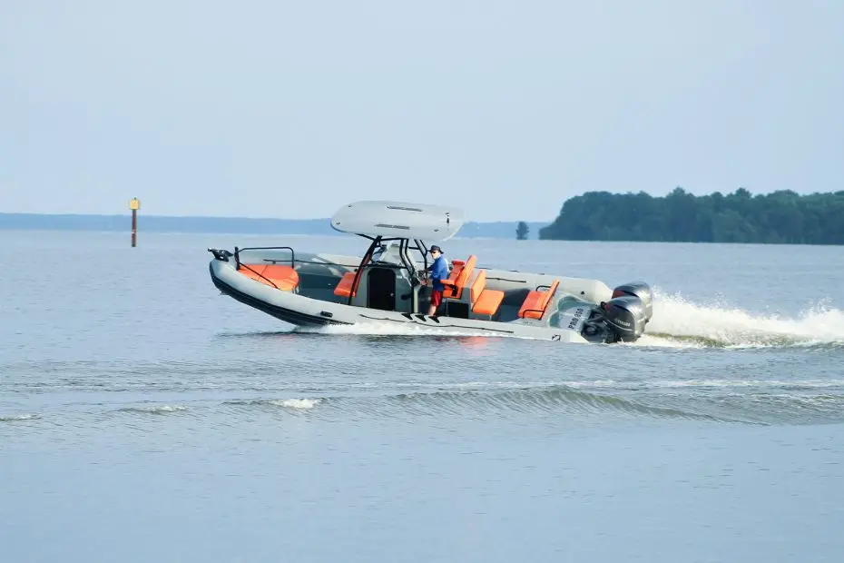 Zodiac Pro 850 - Vista lejana