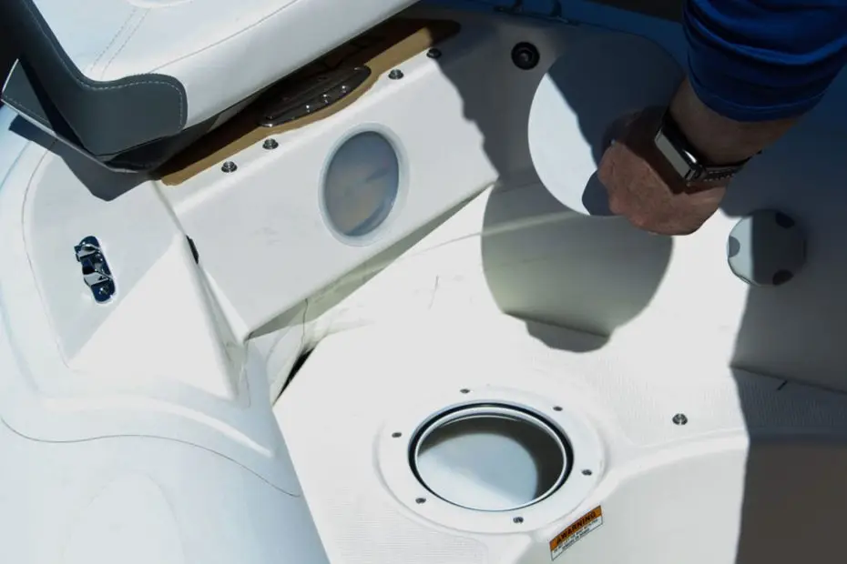 Zodiac Yachtline deluxe 400 - Detalle